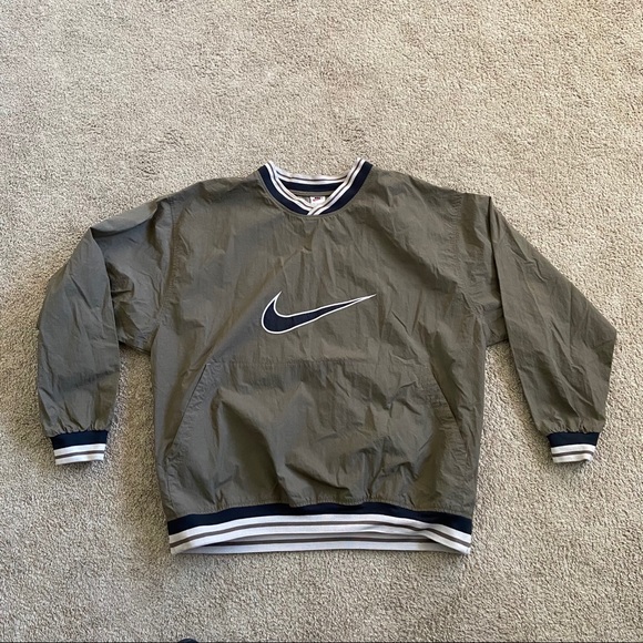 nike pullover windbreaker vintage
